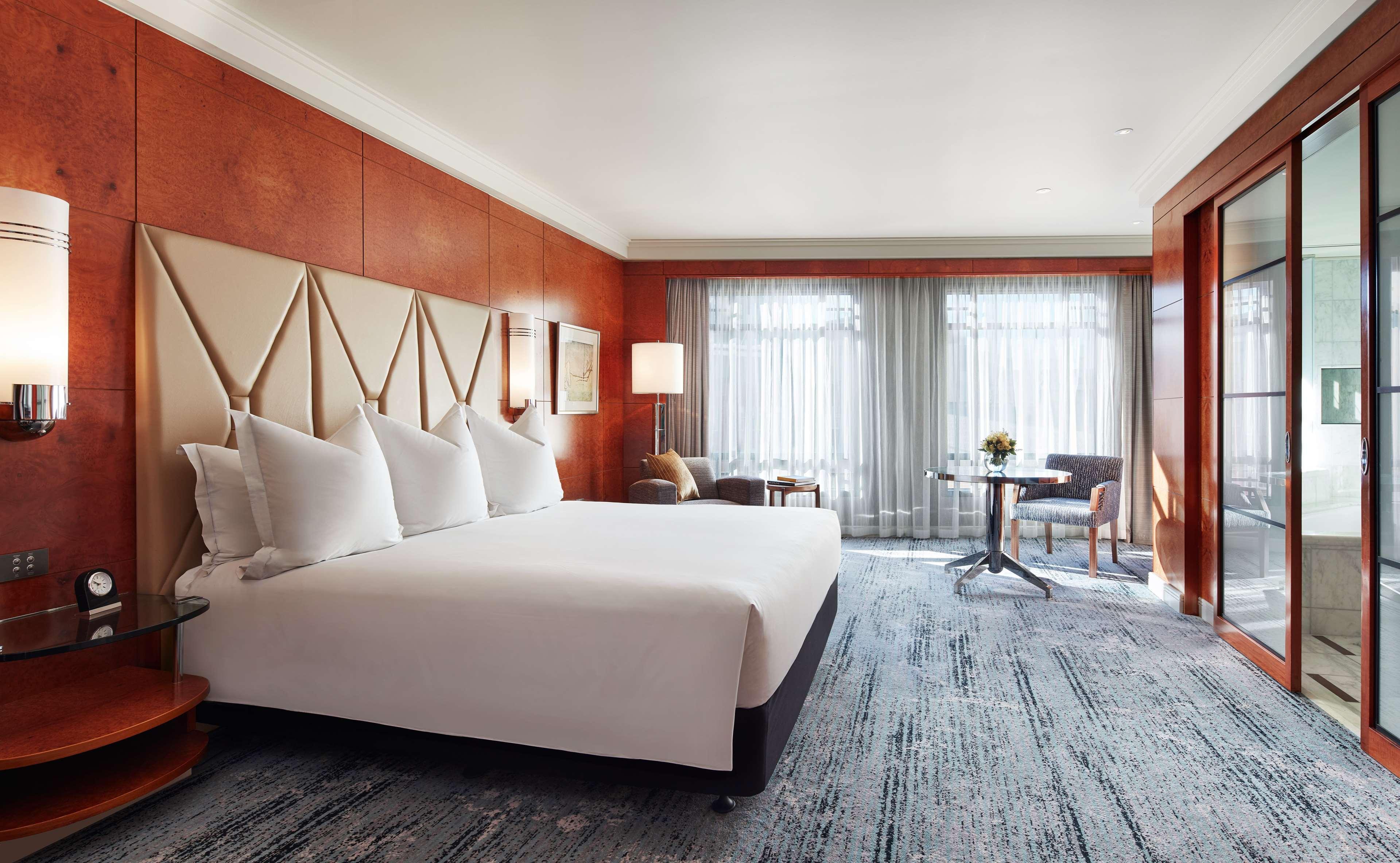 Park Hyatt Melbourne Hotel Eksteriør billede A room at the InterContinental London The O2