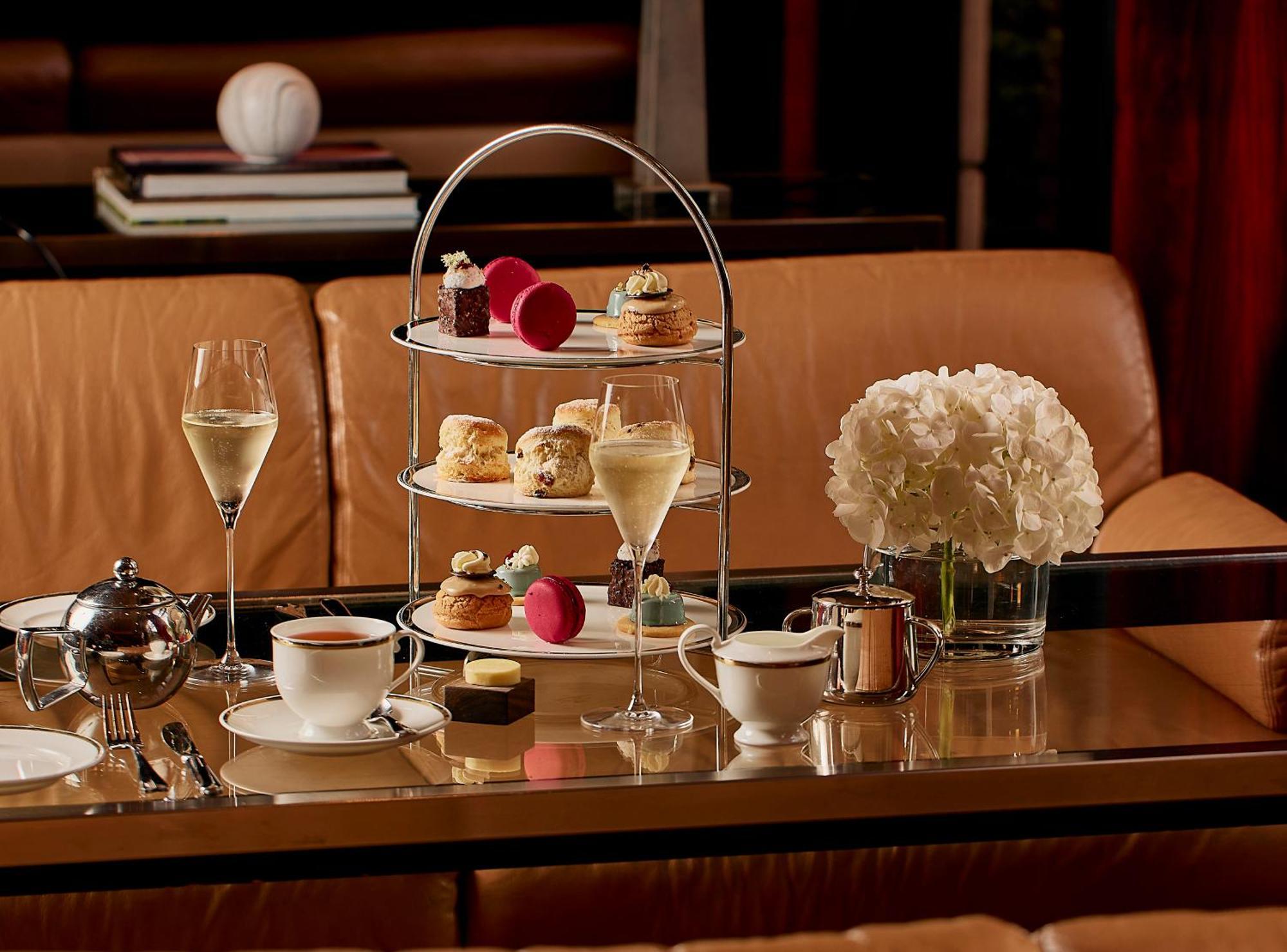 Park Hyatt Melbourne Hotel Eksteriør billede Afternoon tea at the Mandarin Oriental, London