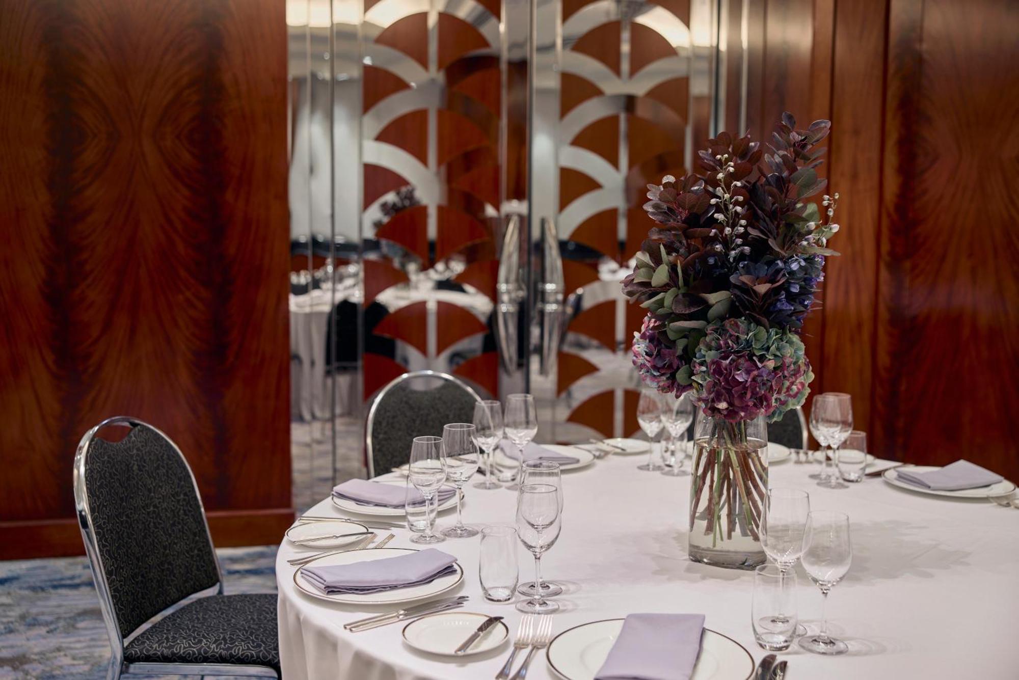 Park Hyatt Melbourne Hotel Eksteriør billede The interior of the restaurant